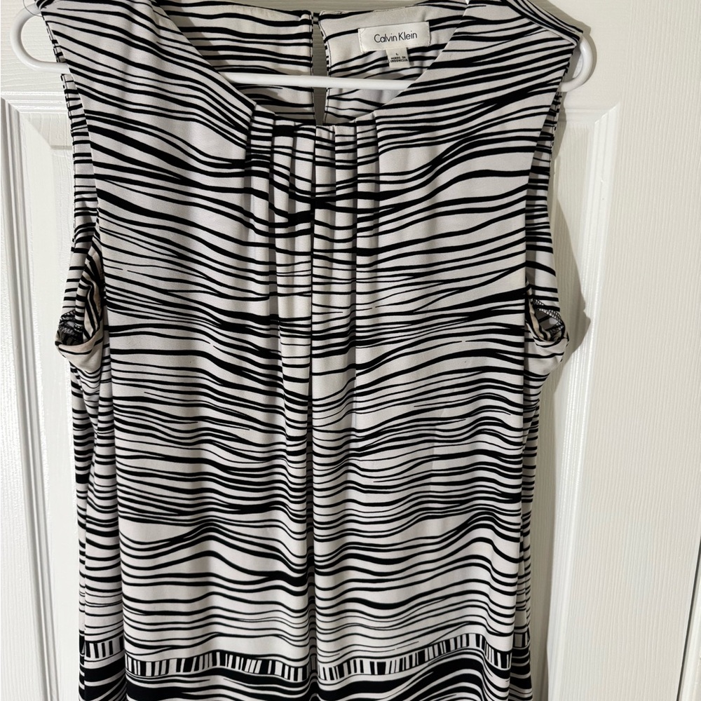 Calvin Klein Black and White Graphic Blouse with Mandarin Collar